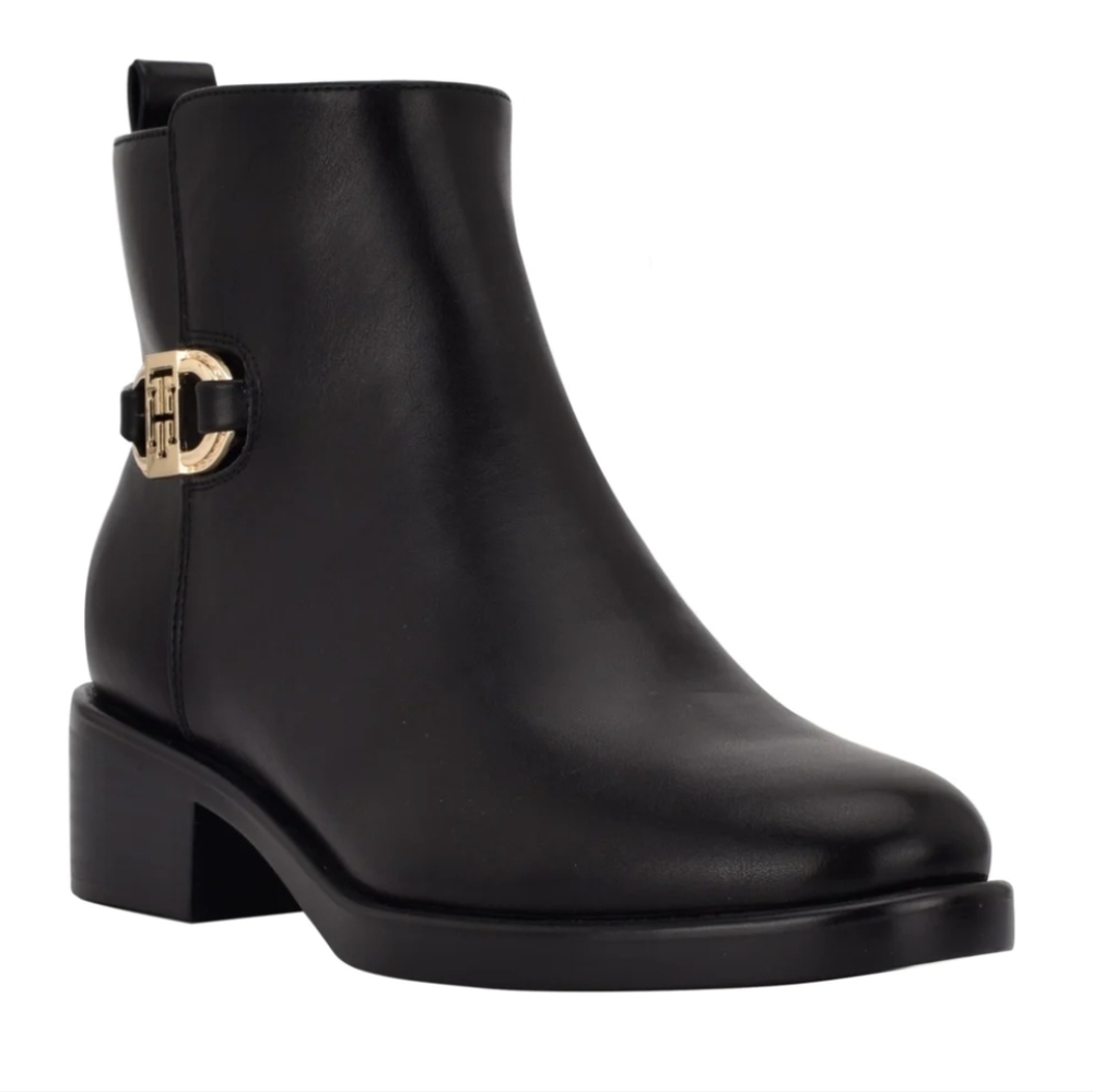 Tommy Hilfiger Imiera ankle boots size 6M NWOT